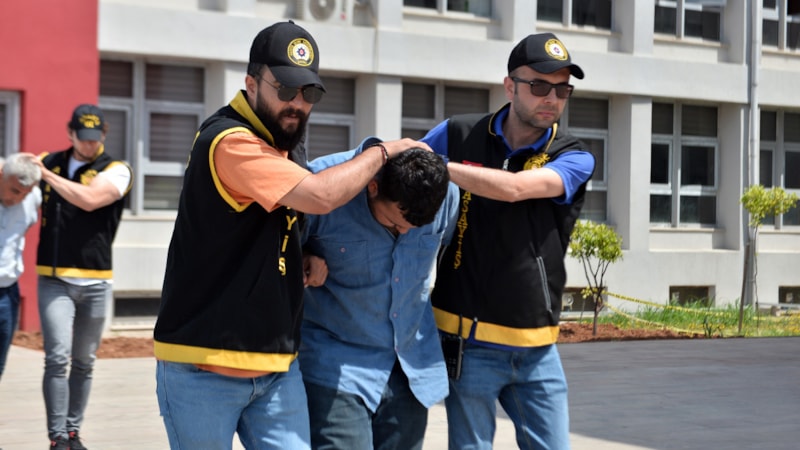 Adana'daki dolmuş şoförüne bıçaklı saldırı