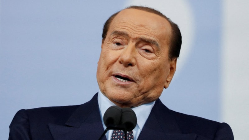 İtalya'nın eski Başbakanı Silvio Berlusconi hayatını kaybetti