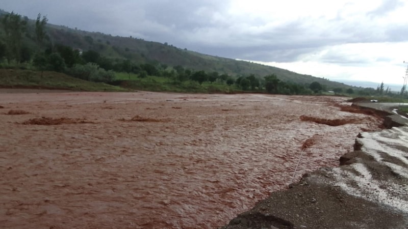 Kırıkkale'de sel! Dereler taştı, tarım arazileri zarar gördü