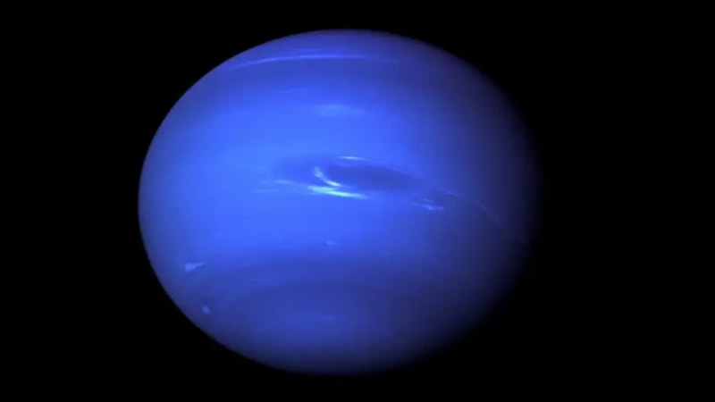 Neptün'de bir gün ne kadar sürer