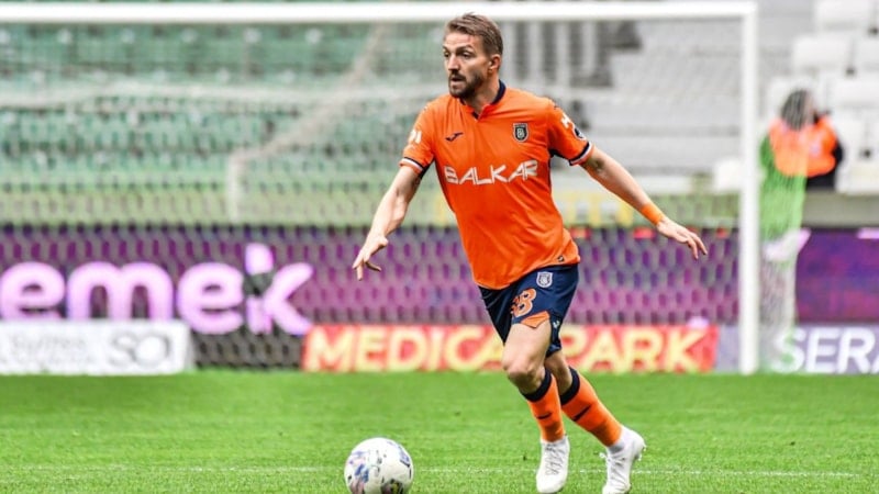 Caner Erkin, Başakşehir'den ayrıldı