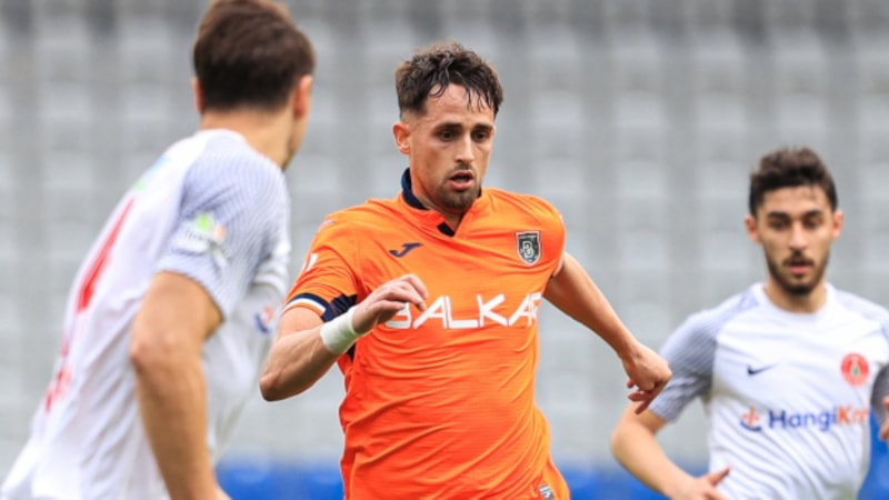 Adnan Januzaj, Başakşehir'den ayrıldı