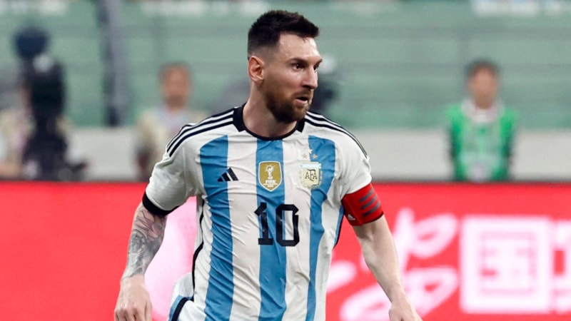 Lionel Messi kariyerinin en erken golünü attı