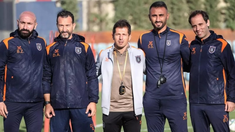 Başakşehir'de Selçuk Şahin görevinden ayrıldı