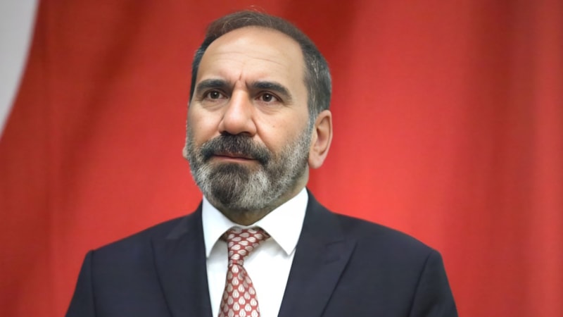 Sivasspor'da Mecnun Otyakmaz yeniden başkan seçildi