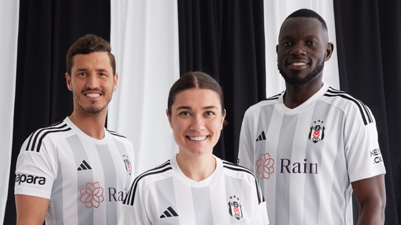 Beşiktaş'ın yeni sezon formaları belli oldu