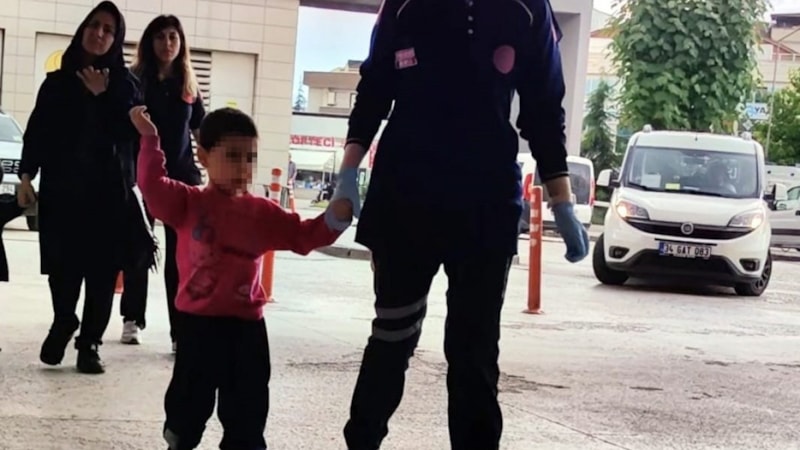Bursa'da 4 yaşındaki çocuk şeker zannettiği toz deterjanı yedi