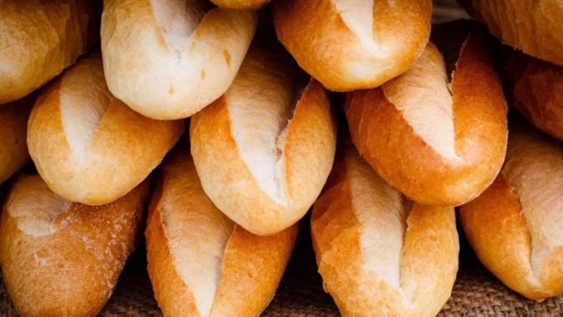 Mersin Büyükşehir Belediyesi'nden zam yağmuru: Suya, ulaşıma, ekmeğe zam