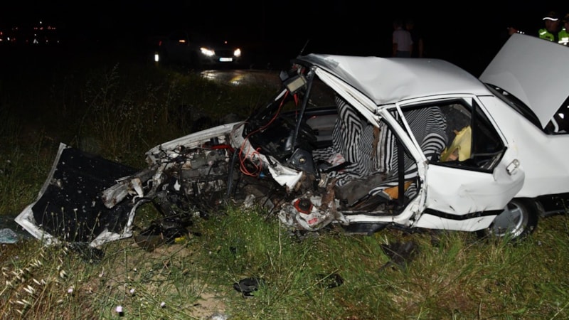 Tekirdağ'da iki otomobilin karıştığı kazada 4 kişi yaralandı