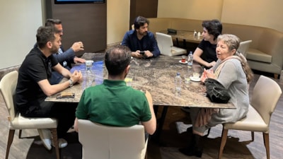 Kültür ve Turizm Bakan Yardımcısı Batuhan Mumcu, Özkan Uğur'u hastanede ziyaret etti