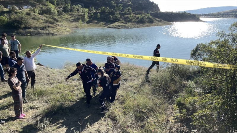 Çorum'da baraj gölüne giren kişi boğuldu