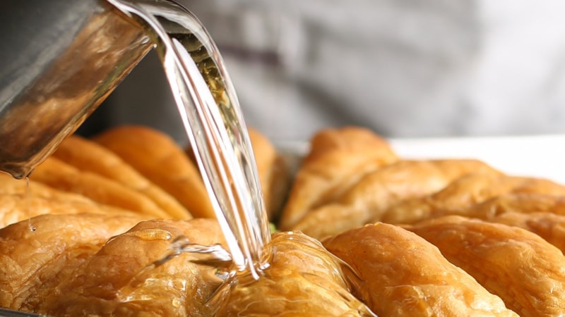 Her tatlıya gider: Tam ölçülü şerbet tarifi! Kıvamı muhteşem...