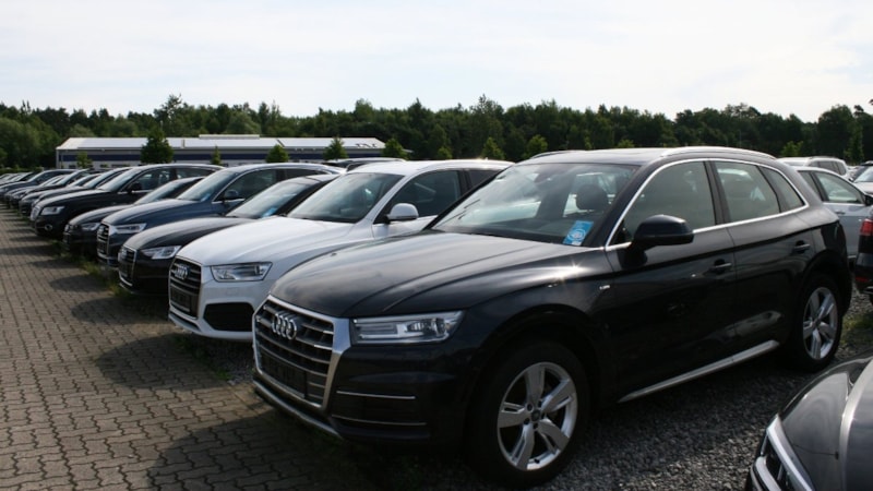 Ticaret Bakanlığı, yurt dışından ikinci el araç ithalatını yalanladı