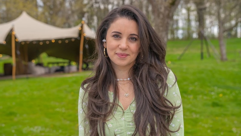 17 akrabasını kaybeden Karsu, 5 ay sonra Hatay'a gitti