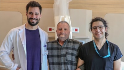 Erzurum'da kanser hastasına kol derisinden dudak yapıldı