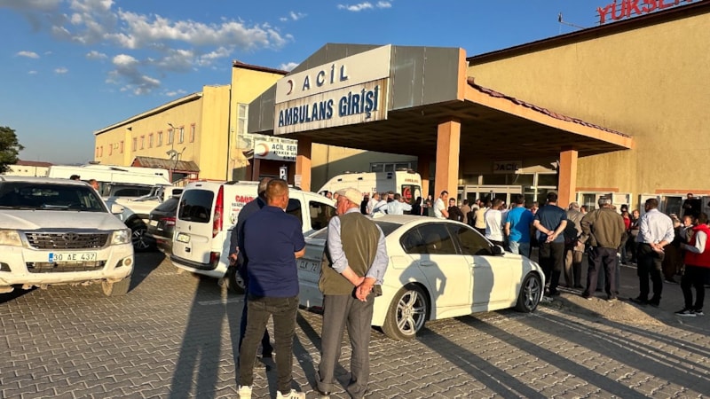 Hakkari'de yayla yolunda kaza: Çok sayıda yaralı var