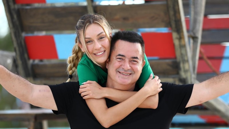 Acun Ilıcalı'dan sevgilisi Ayça Çağla Altunkaya'ya sürpriz kutlama