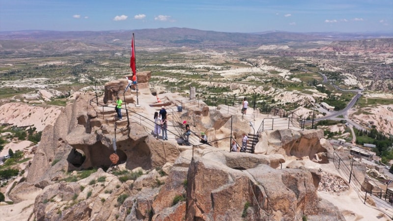 Kapadokya'ya turist akını: Bir ayda yarım milyon turist ağırlandı