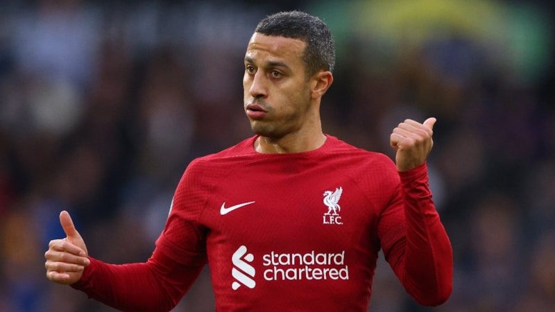 Adı Fenerbahçe'yle anılan Thiago, bio'sundan Liverpool'u sildi