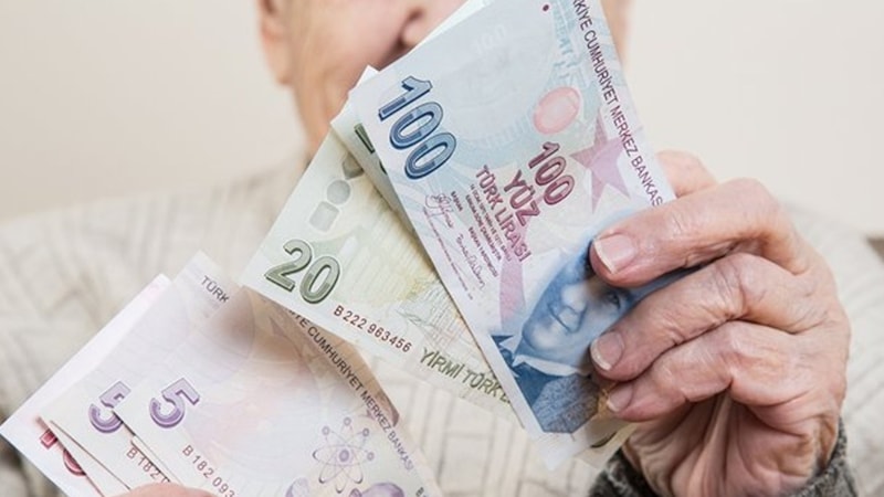 Nefesler tutuldu! Emekli maaşı zam oranı belli oluyor: En düşük emekli maaşı ne kadar olacak?