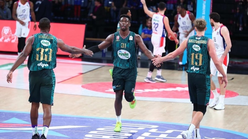 Beşiktaş, Karşıyaka'dan ayrılan Angel Delgado'yu transfer etti