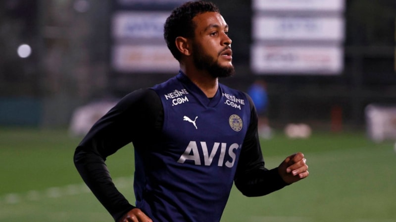 Fenerbahçe'de sakatlanan Joshua King, İstanbul'a gönderildi