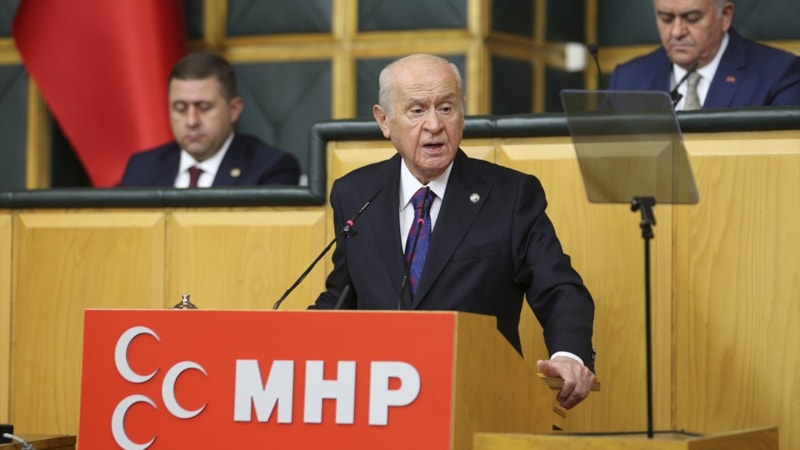 Devlet Bahçeli'den çağrı: Seyyanen artış kök ücrete yansıtılmalı