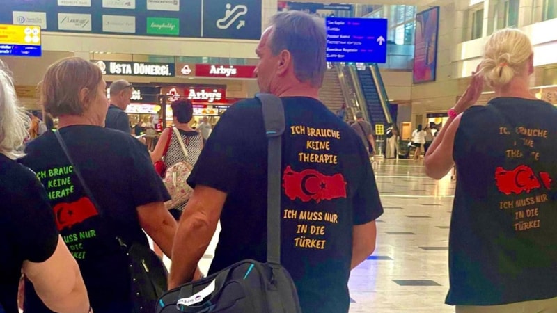 Antalya'ya gelen Alman turistin Türkiye sevdası: Terapiye ihtiyacım yok, Türkiye’ye gideyim yeter