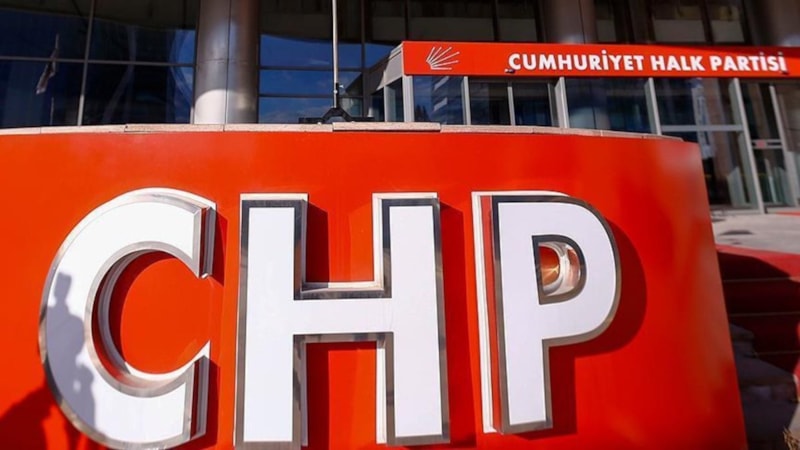 CHP'li İzmir Büyükşehir Belediyesi 'dağcı heykeli' yaptırmaya hazırlanıyor