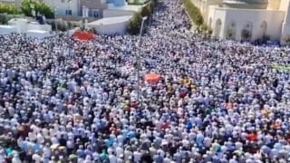 Menzil, Şeyh Seyyid Abdulbaki El-Hüseyni'yi uğurlamaya gelenlerle doldu