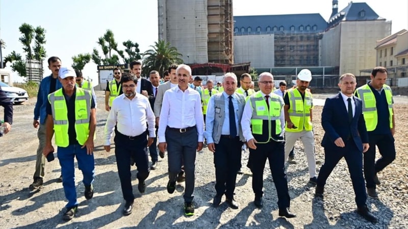 Abdulkadir Uraloğlu: Haydarpaşa Garı 2024'te hizmete alınacak