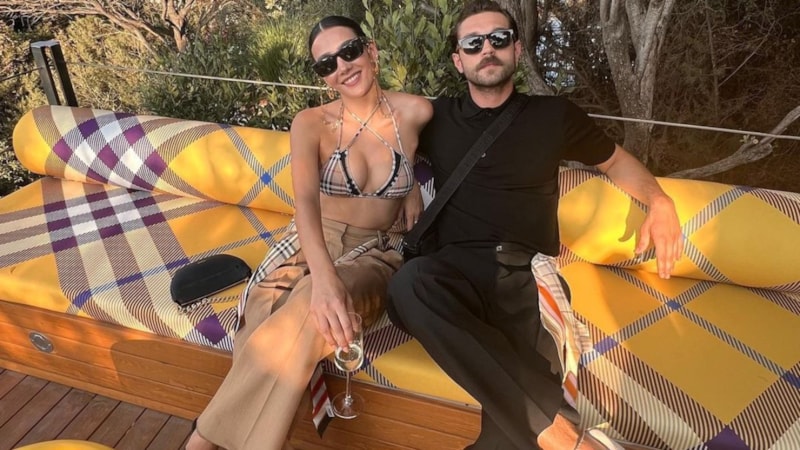 Aybüke Pusat ve Furkan Andıç'tan aşk pozu geldi