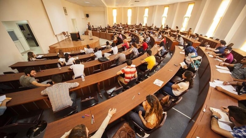 'Üniversite harçları geri geldi' dedikodusu sosyal medyanın yalanı çıktı