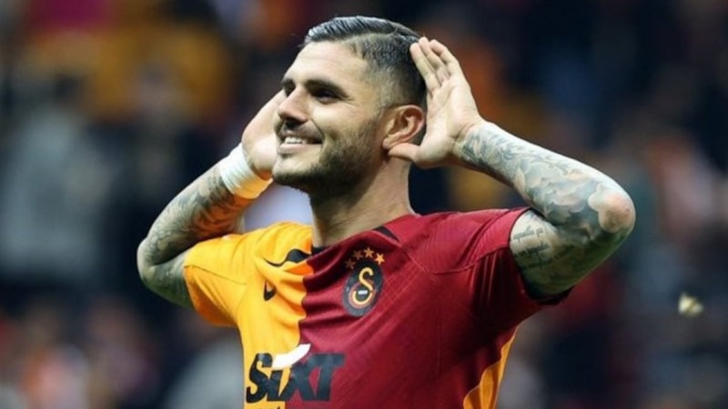 Okan Buruk'tan Mauro Icardi açıklaması: Pazartesi günü bekliyoruz