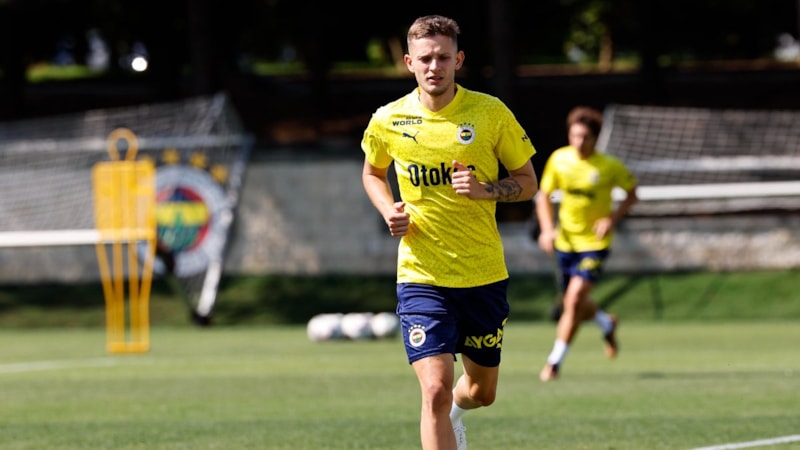 Sebastian Szymanski, ilk idmanına çıktı