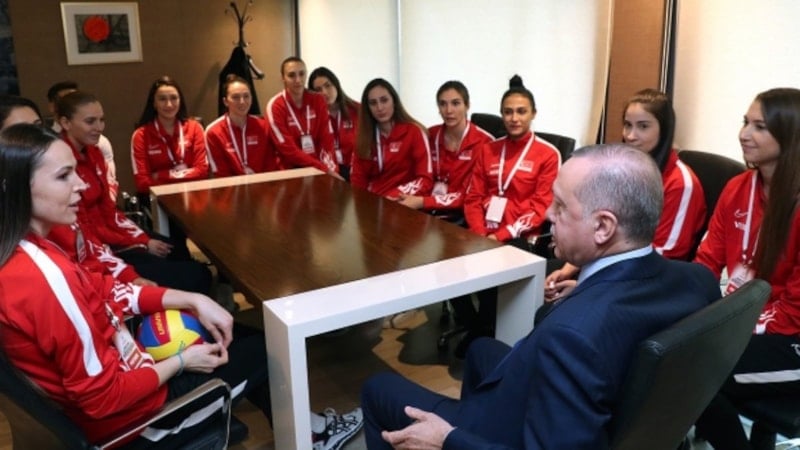 Cumhurbaşkanı Erdoğan'dan Filenin Sultanları'na tebrik mesajı