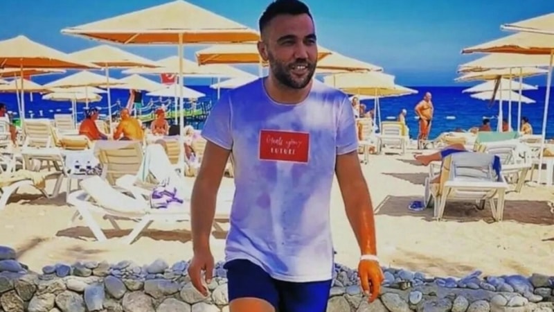 İzmir'de mahalle bekçisi, küçük kızının yanında öldürüldü