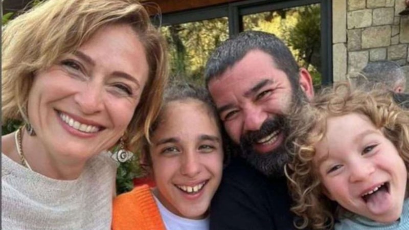 Ceyda Düvenci'den bikinili paylaşım