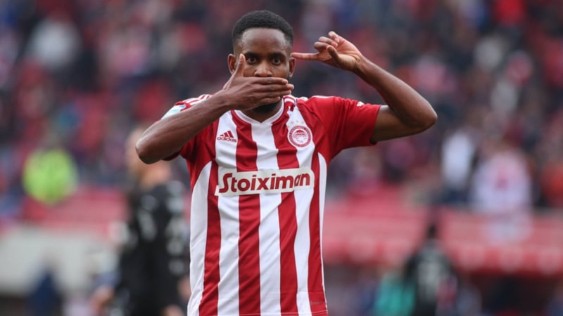 Galatasaray'da forvete alternatif bulundu: Cedric Bakambu