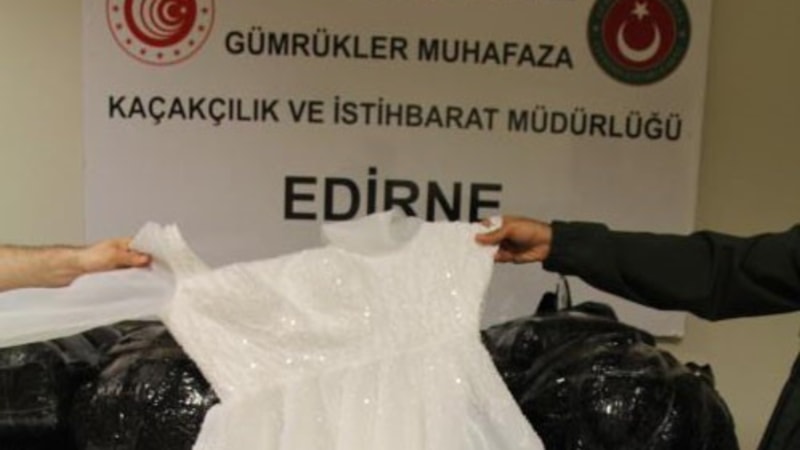 Kapıkule'de 2 milyon TL değerinde kaçak gelinlik yakalandı
