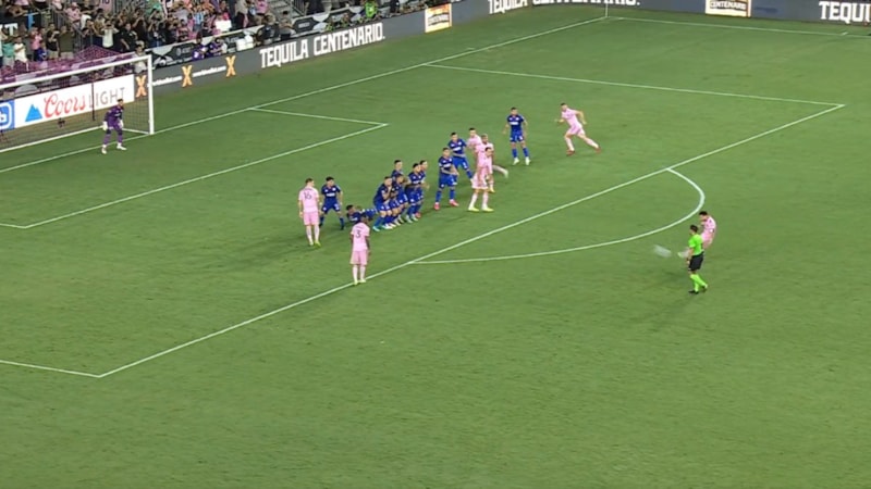 Lionel Messi'den Inter Miami kariyerine hızlı başlangıç: Frikikten attı