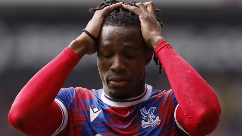 Wilfried Zaha: Aklımı parayla çelmeye çalışıyorlar