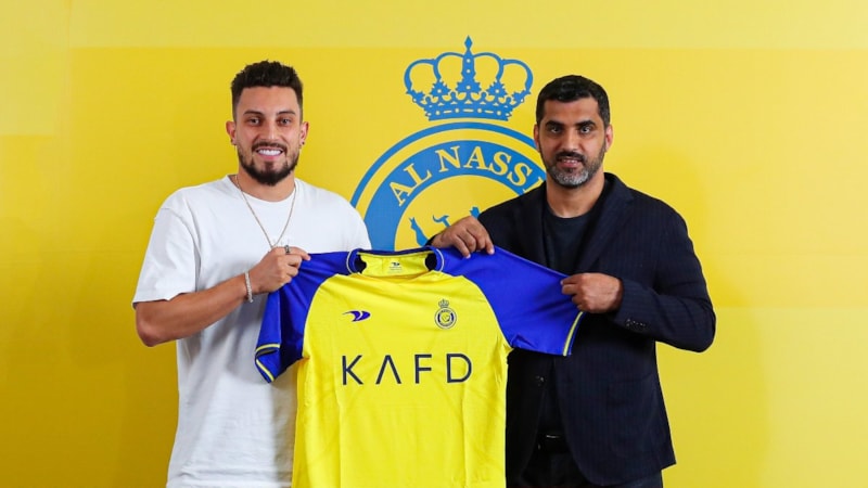 Alex Telles, Ronaldo'nun takımında