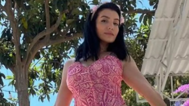 Aleyna Tilki ve annesinden Barbie stili