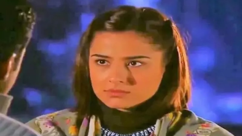 Özlem Conker'in tatil pozları