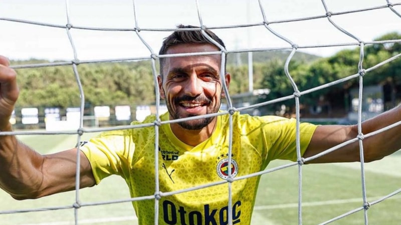 Dusan Tadic: Şampiyonluk yolunda Fenerbahçe'ye liderlik yapmalıyız