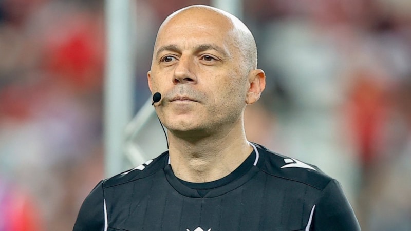 Rusya Futbol Federasyonu, Cüneyt Çakır'a görev verdi