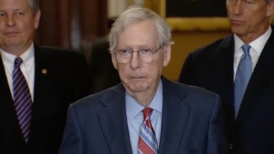 ABD'de konuşan senatör 20 saniye dondu