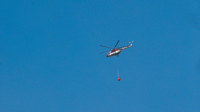 Antalya'da yangın söndüren pilotlara sahilden mesaj