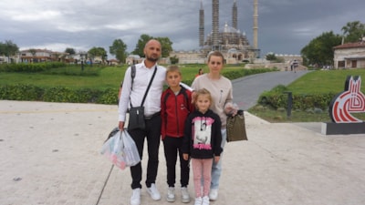 Boşnak turistler alışverişlerini Edirne'den yaptı: Baklava, helva ve bir şeyler daha aldık